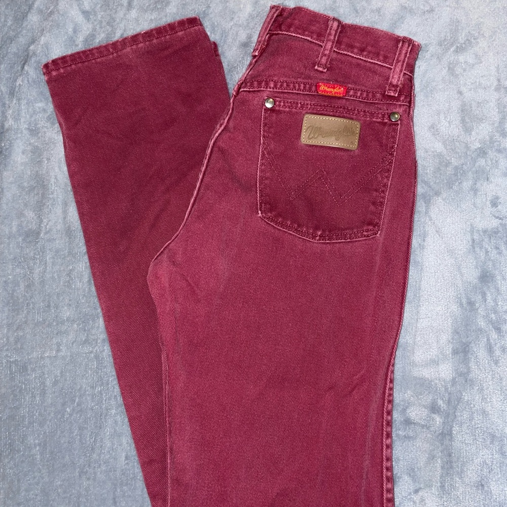 Vintage red Wrangler jeans! Great condition, 25x36